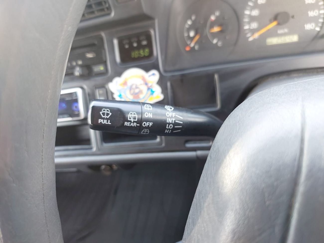 Toyota Hiace TOYOTA HIACE VAN RHD 1999 MODEL 3.0 L DIESEL MANUAL(PM01625)