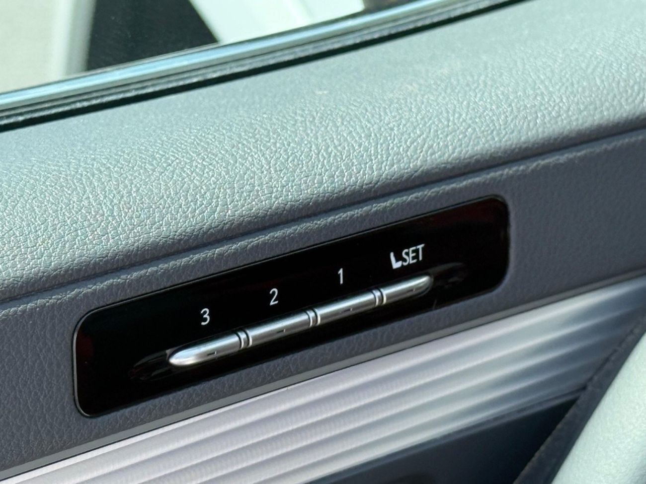 Lexus LX 600 F-Sport 3.5L