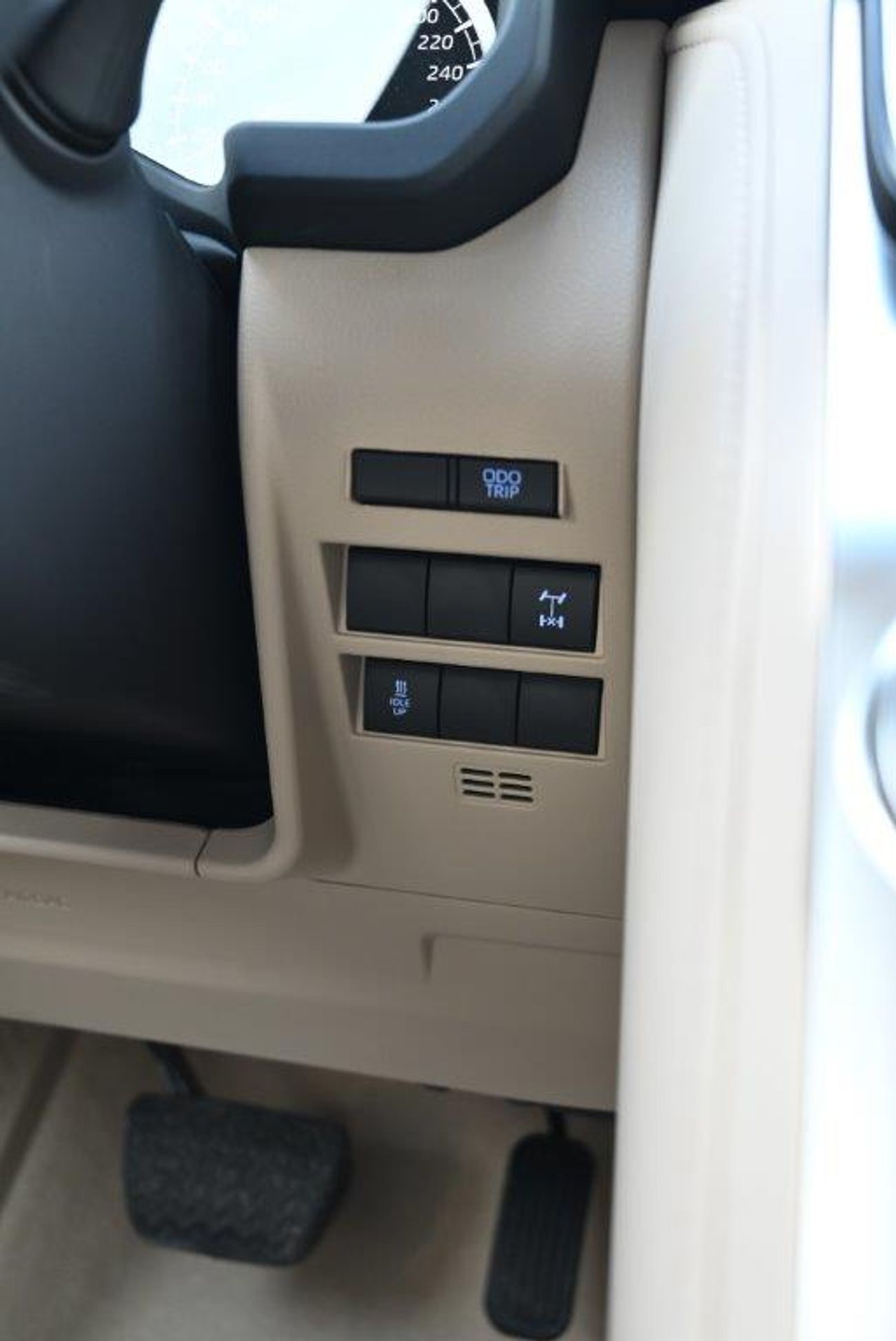 Toyota Land Cruiser 300 GXR