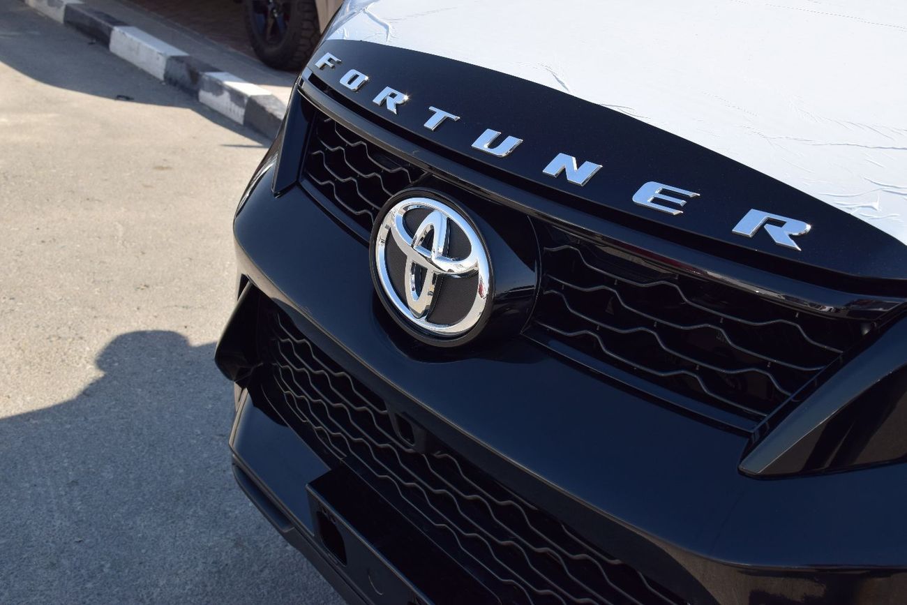 Toyota Fortuner New Fortuner SR5 2026 (Petrol 2.7)