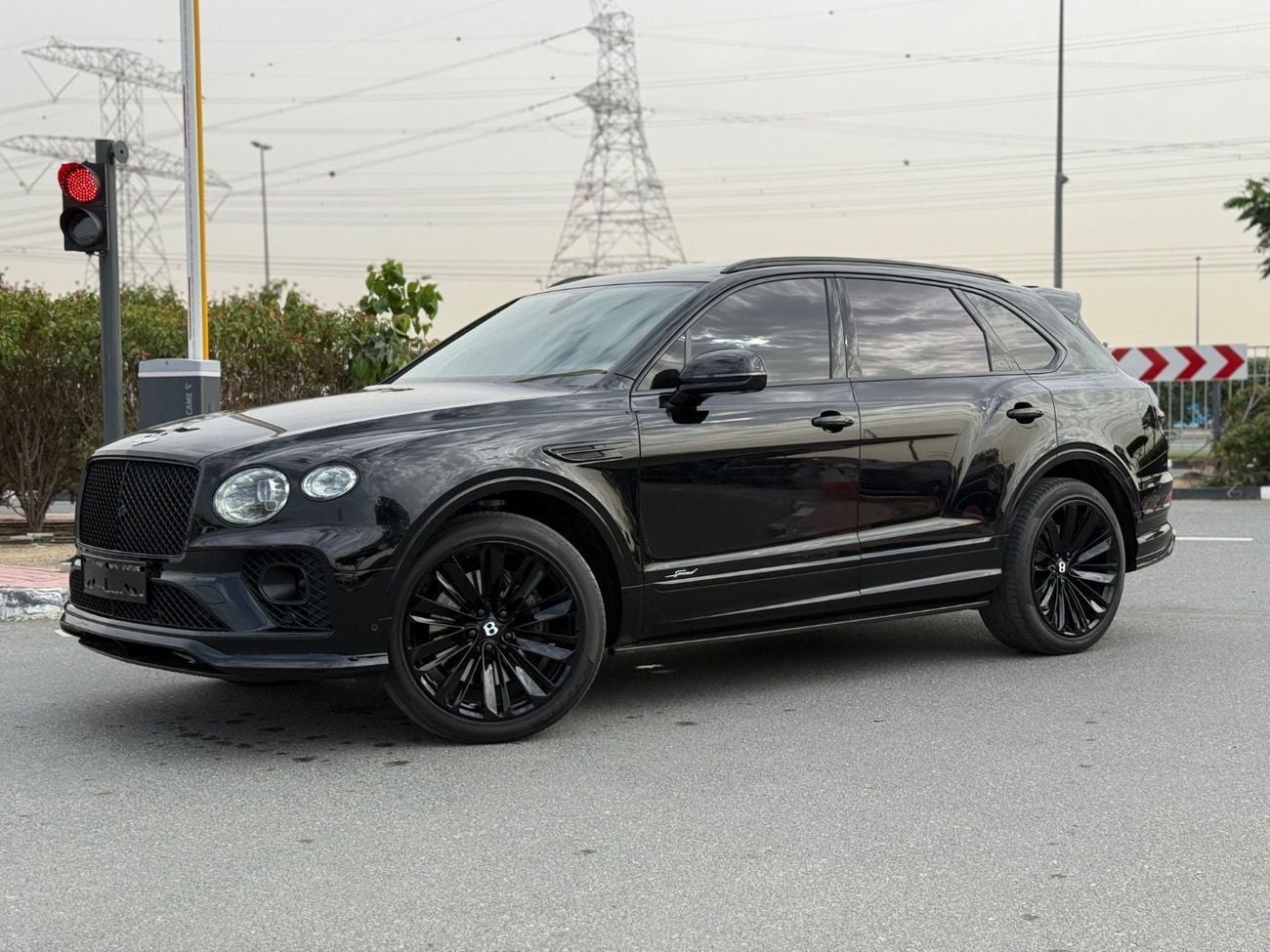 بنتلي بينتايجا LP-640 S Black Edition 4.0T