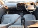 تويوتا هاياس TOYOTA HIACE COMMUTER VAN RHD 2004 MODEL 3.0 L DIESEL MANUAL(PM20757)