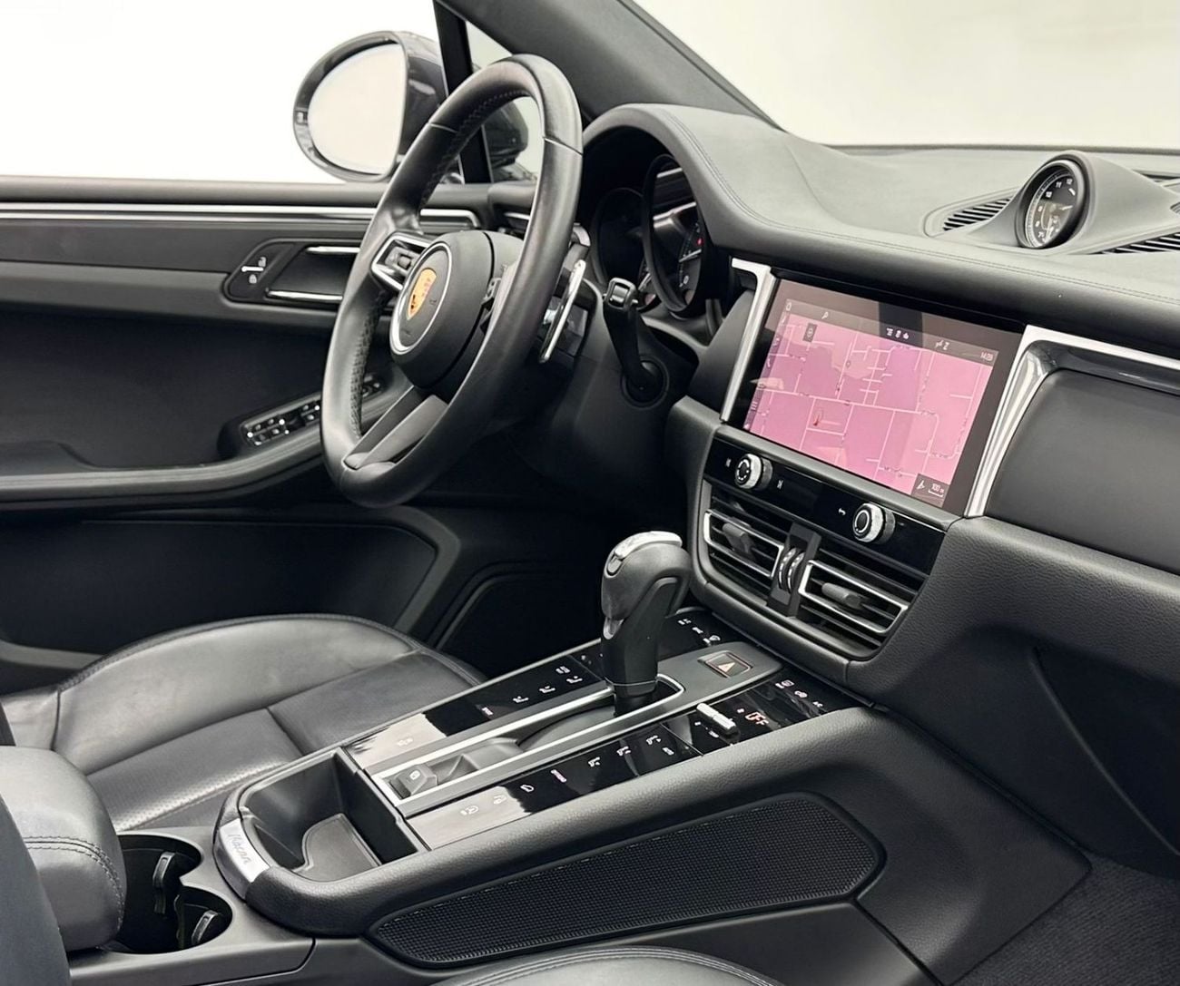 بورش ماكان 2022 Porsche Macan, 1 Year Warranty Unlimited, Full Service History, Excellent Condition, GCC