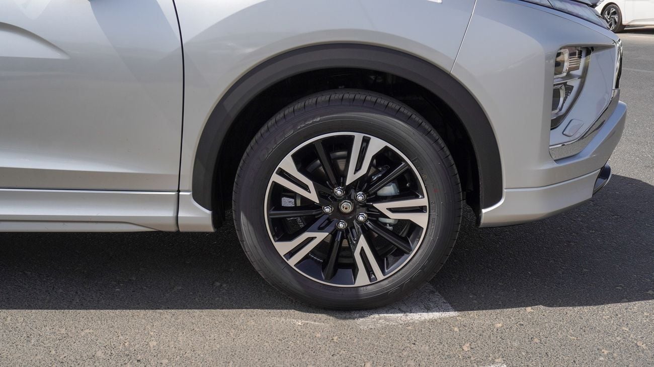 Mitsubishi Eclipse Cross Brand New Mitsubishi Eclipse Cross HighLine 2026 Export 1.5L 2WD Petrol|Silver/Black|ECLIPSECROSS-GL