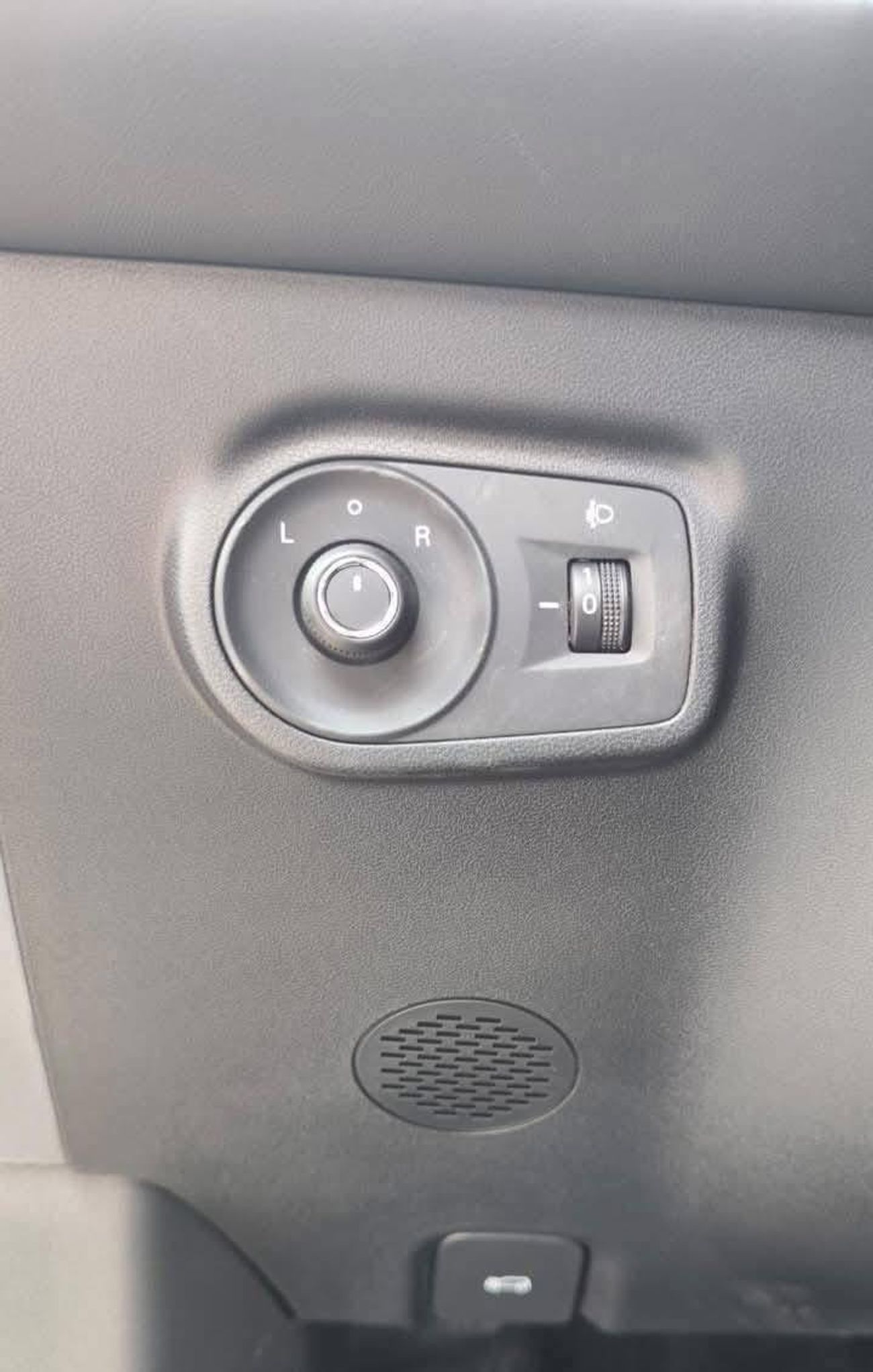 MG ZS MG ZS FACE-LEFT