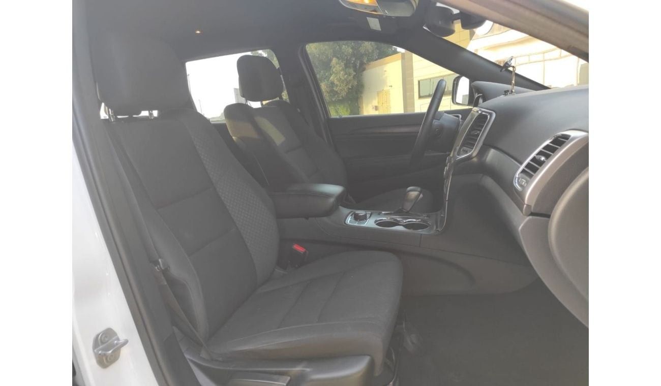 جيب جراند شيروكي exclusive 3.6L