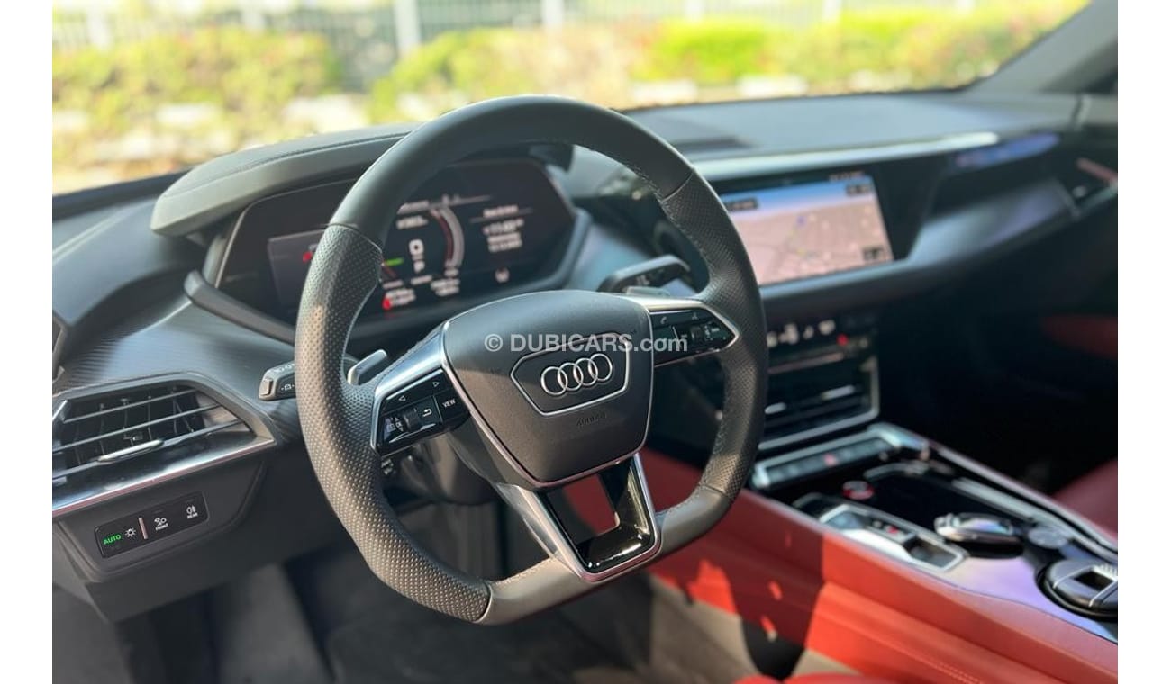 Audi etron GT AUDI GT E-TRON 2022 GCC SPCIAL EDITIONS UNDER WARRANTY WITH SERVICE CONTRACT