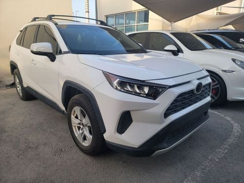 تويوتا راف ٤