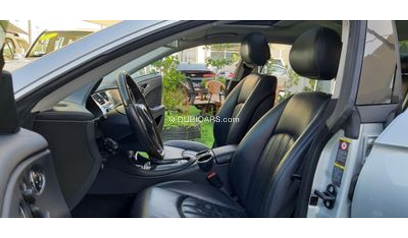Mercedes Benz CLS550 Importado de Japón, en excelentes condiciones, no se requiere ningún gasto - Cuero - Ranura - Ala po