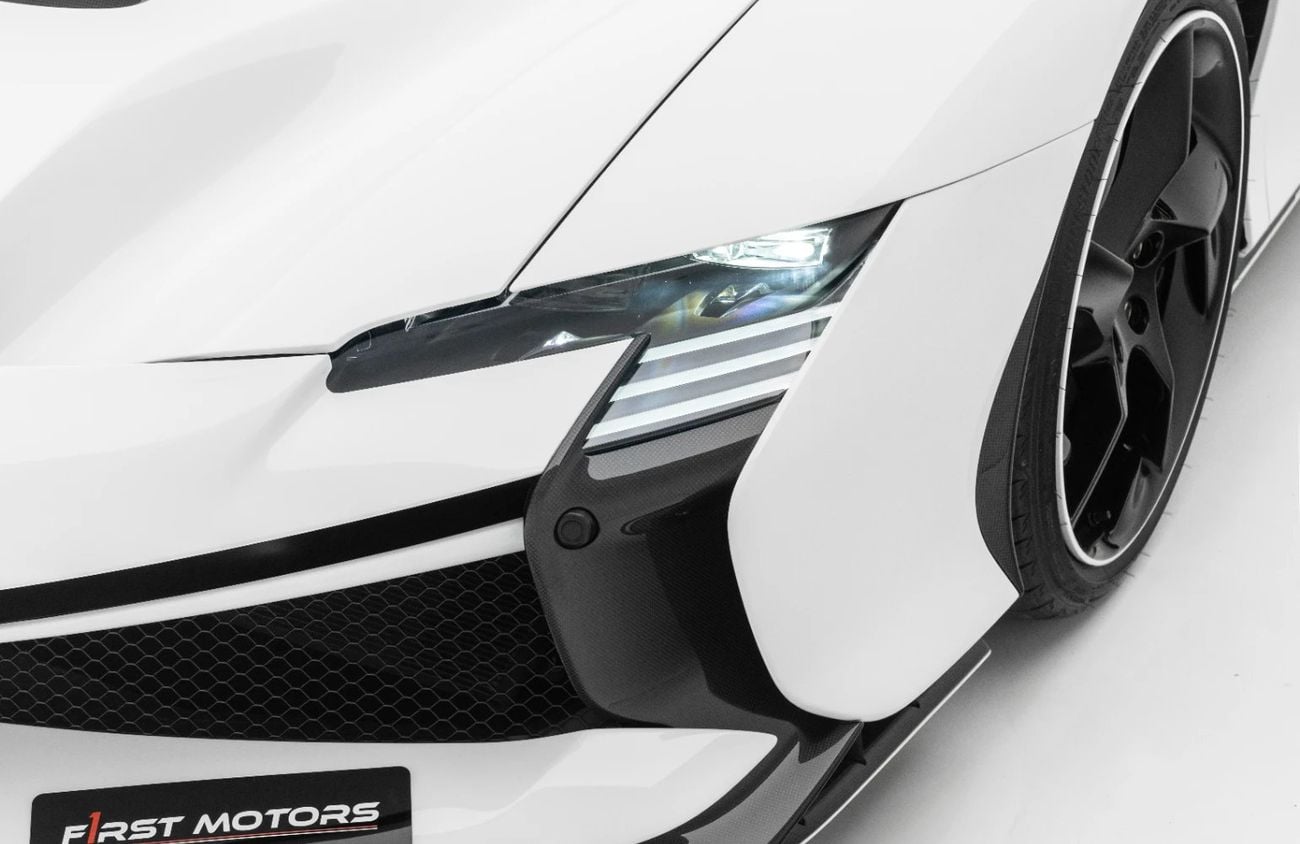 فيراري SF90 ستراديل سترادالي 4.0-liter twin-turbocharged V8 engine + 3 electric motors | Warranty