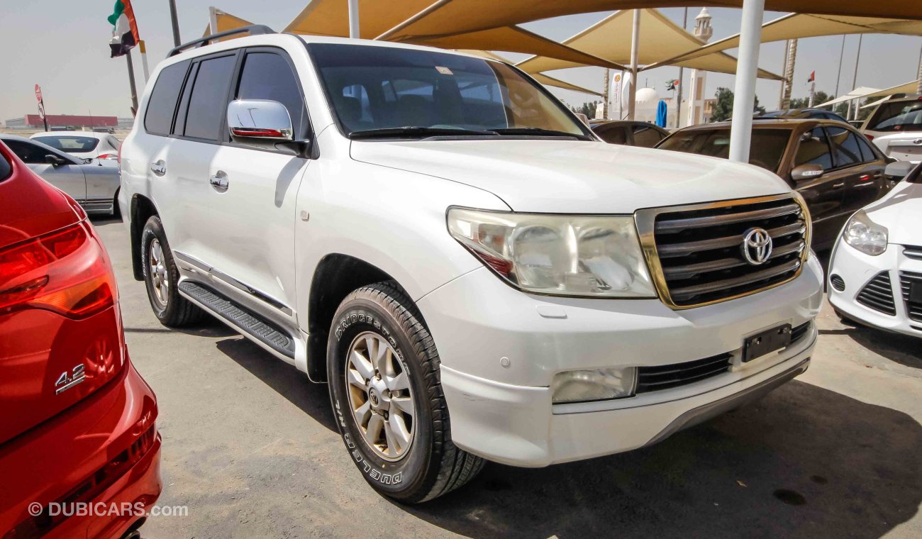 Toyota Land Cruiser GXR V8