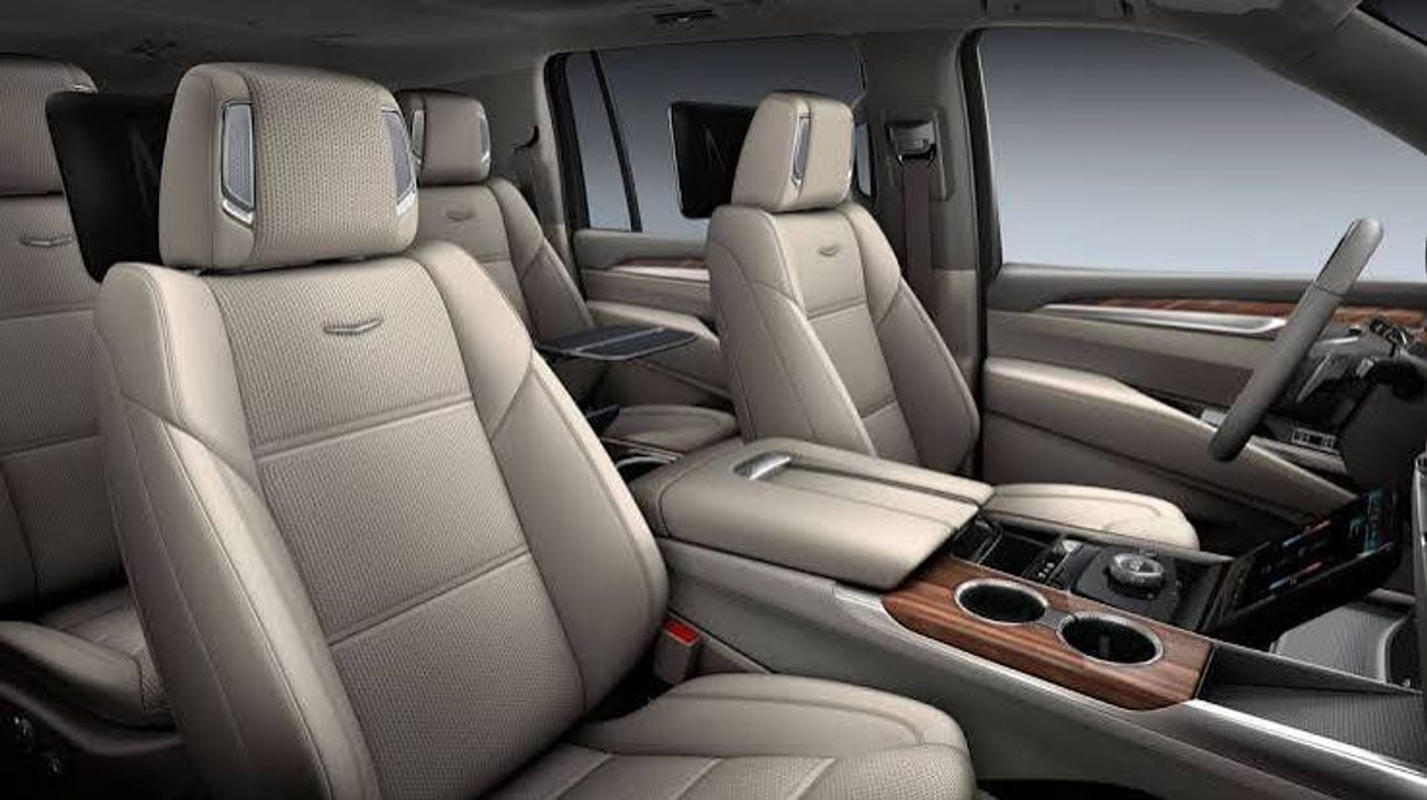 Cadillac Escalade V SERIES ESCALADE-V ESV URGENTLY NEEDED IN LHD!