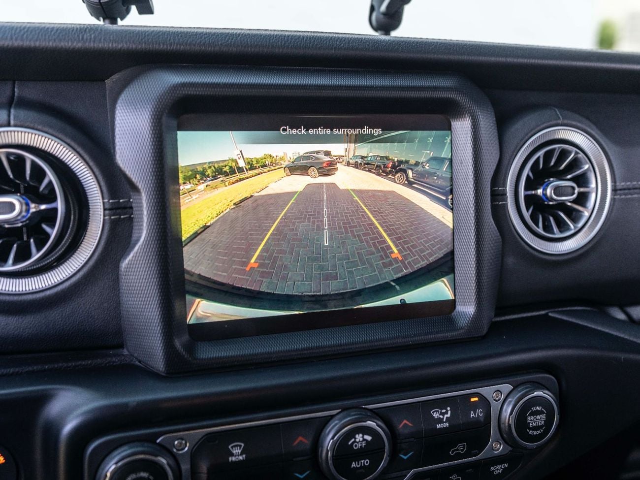 Jeep Wrangler SAHARA