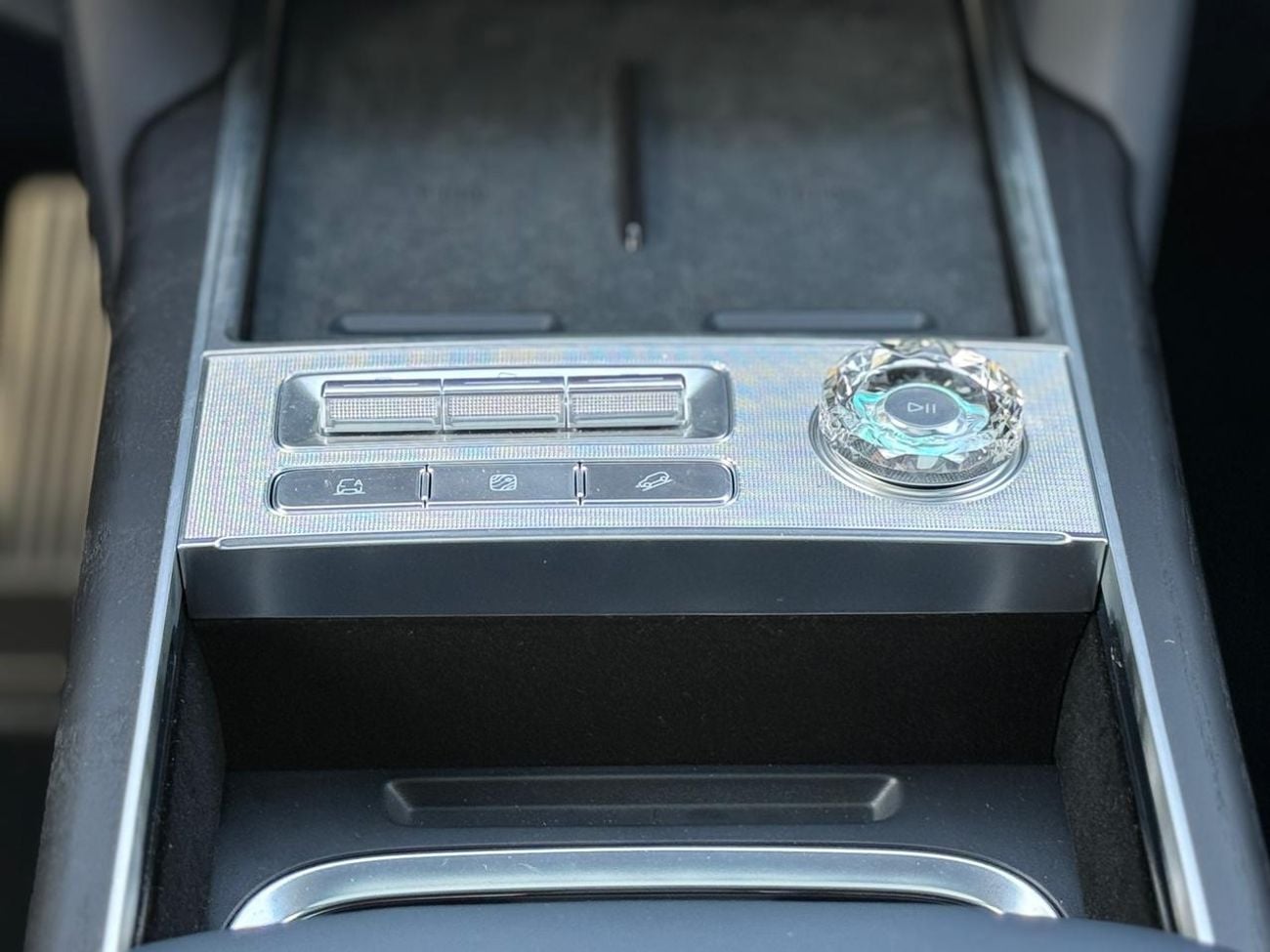 زيكر 9X Zeekr 9X Ultra II 2025 II Obsidian Edition ( Black Edition )