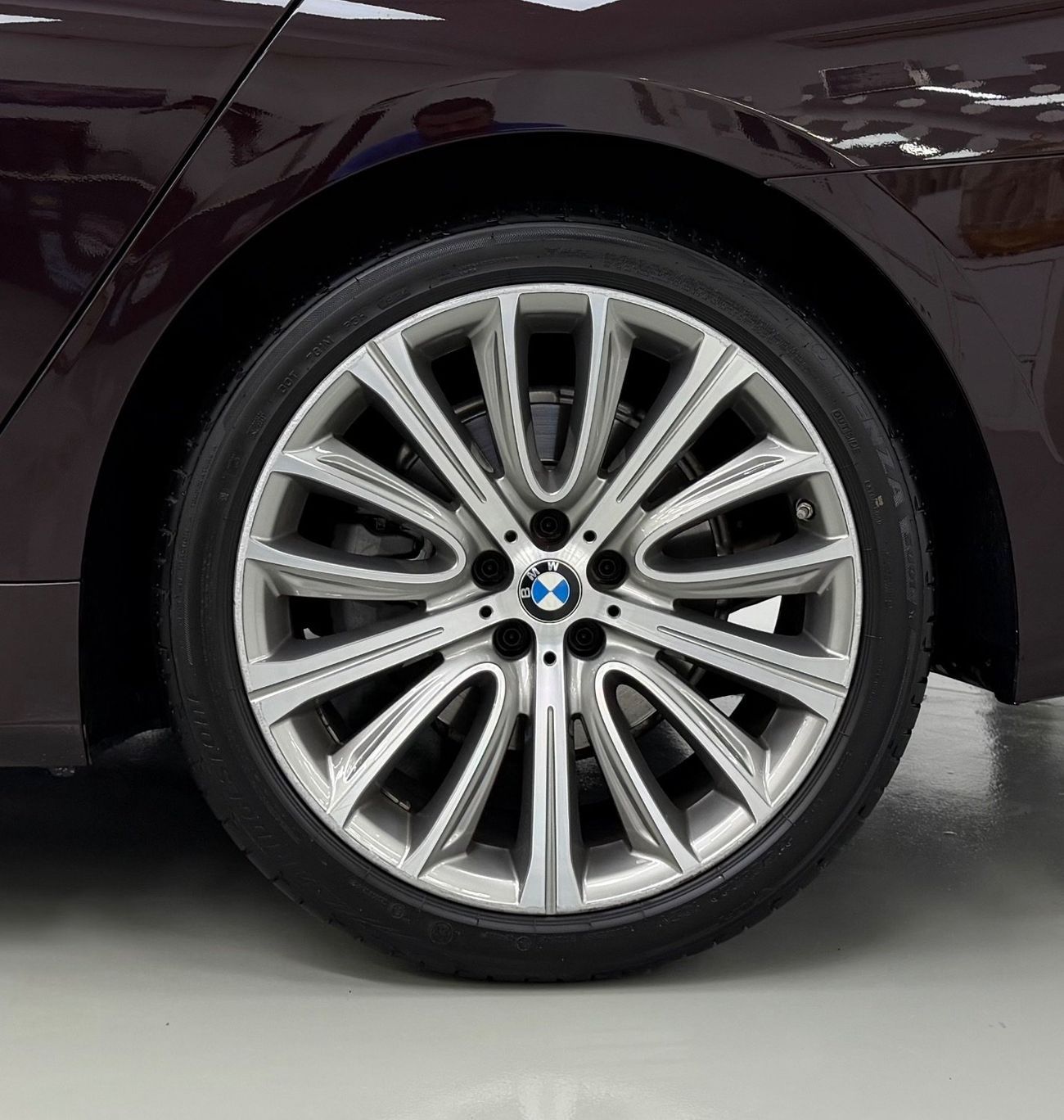 BMW 730Li Exclusive 2.0L