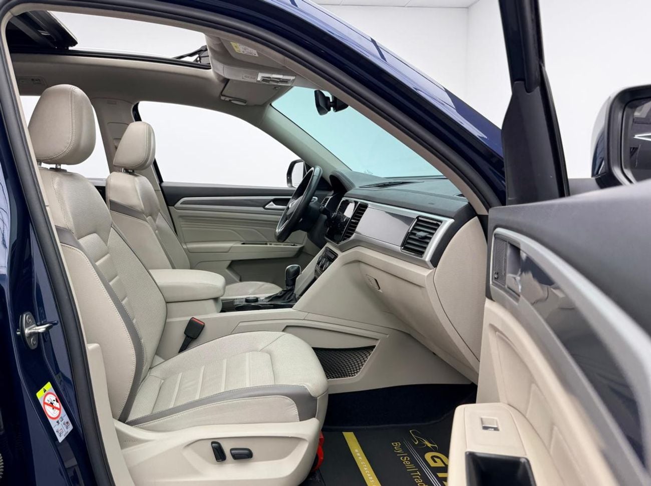 Volkswagen Teramont 2021 Volkswagen Teramont R-Line, Warranty, Full VW Service History, Pilot Seats, GCC