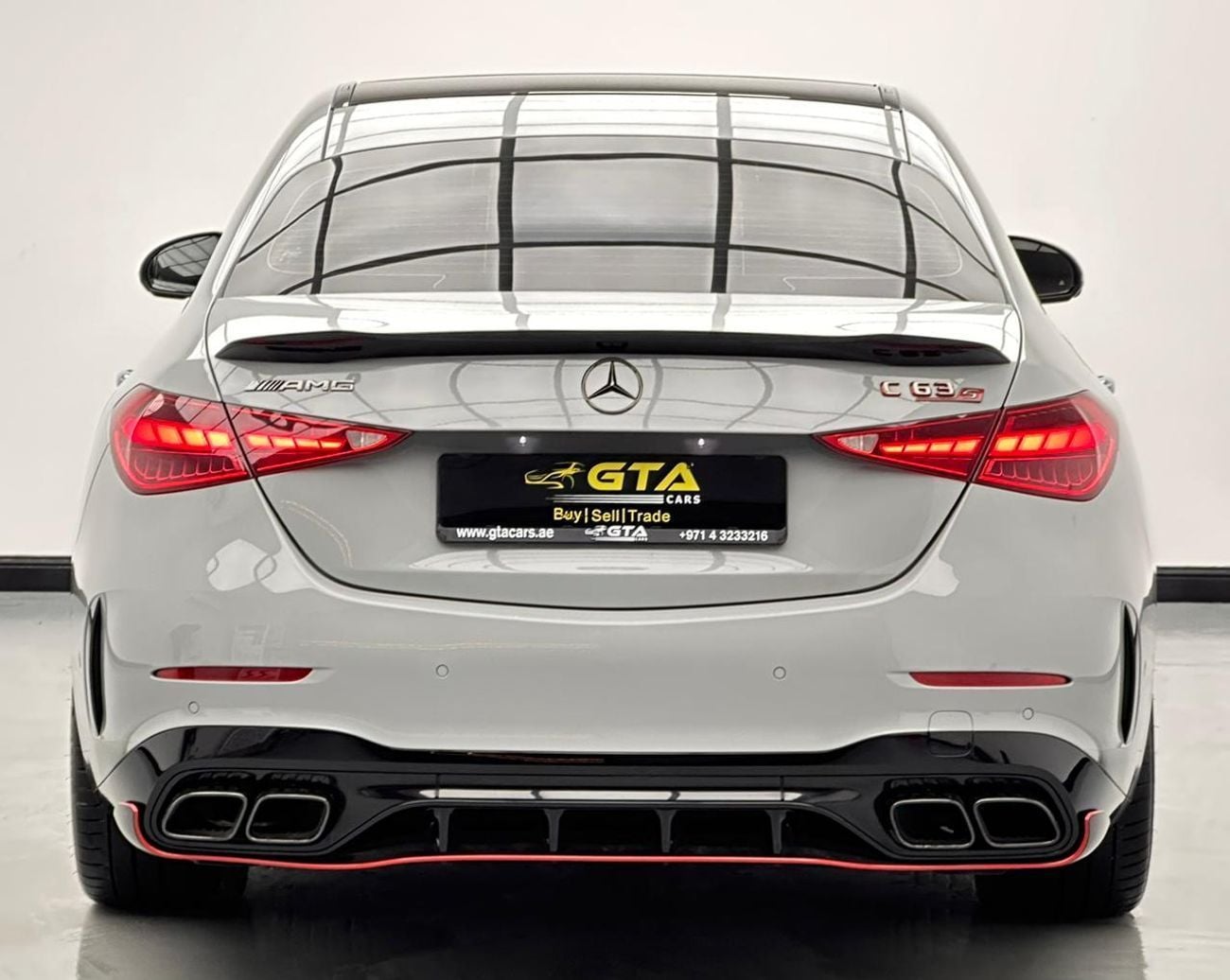 مرسيدس بنز C 63 S 2024 Mercedes-Benz C63s AMG E-Performance F1 Edition, Mercedes Warranty + Service Contract, FSH, GCC