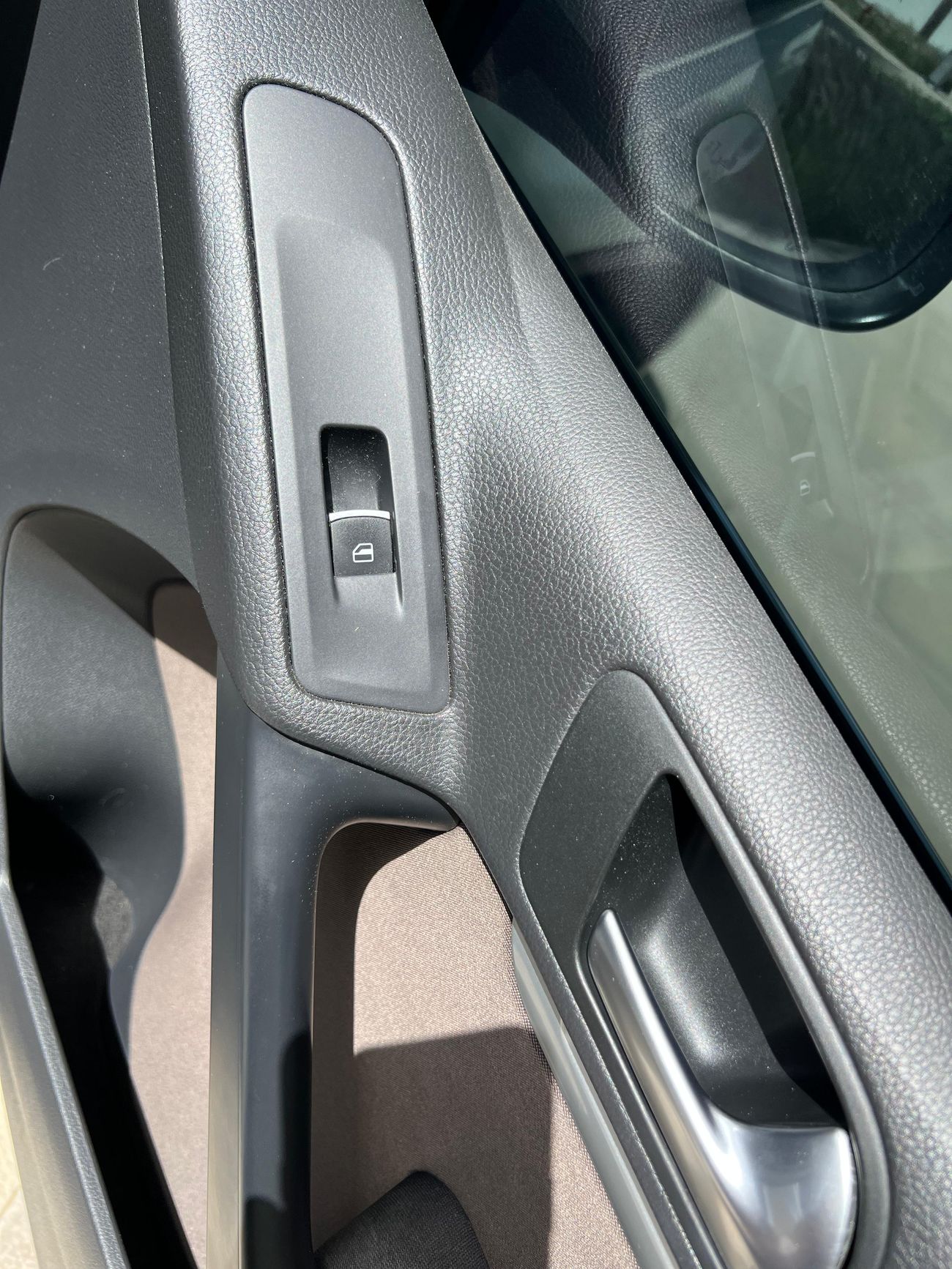 فولكس واجن تيجوان 2.0 TSI Elegance