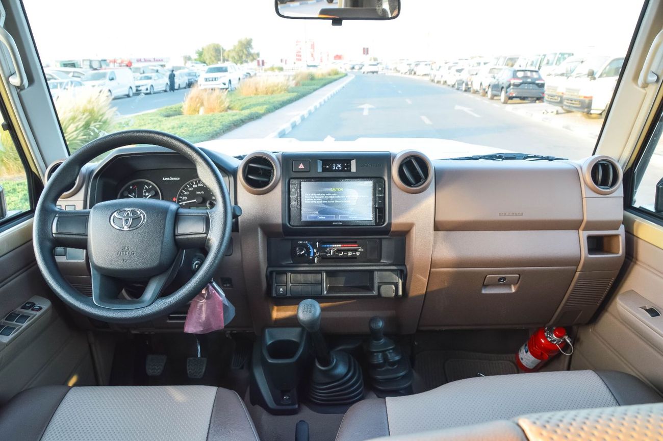 تويوتا لاند كروزر بيك آب TOYOTA LAND CRUISER 79 2.8L DC MT PICKUP 2025