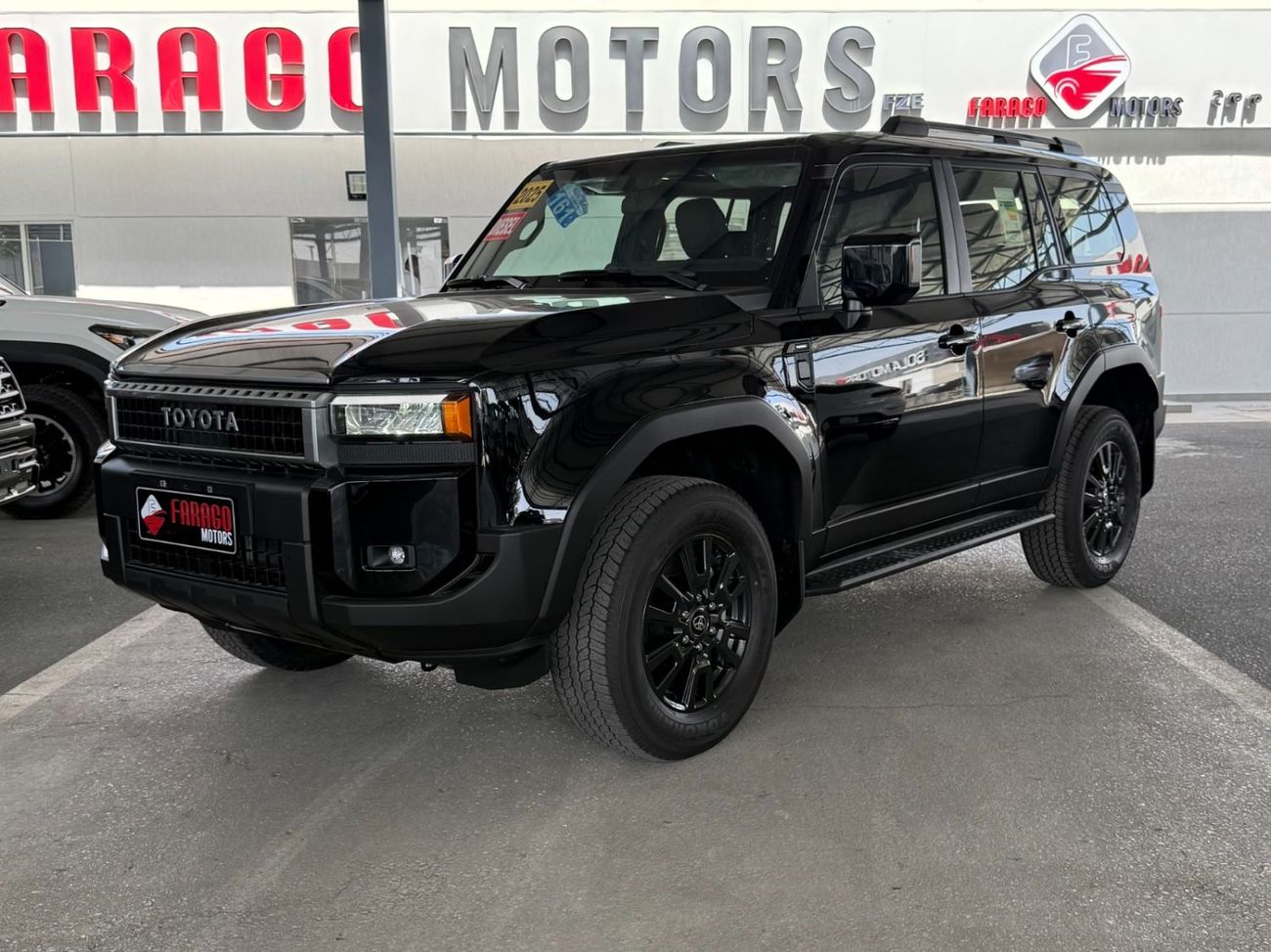 تويوتا برادو 2.8 DIESEL 4X4 AT VX -STD SUNROOF  **EXPORT ONLY**التصدير فقط خارج الخليج**