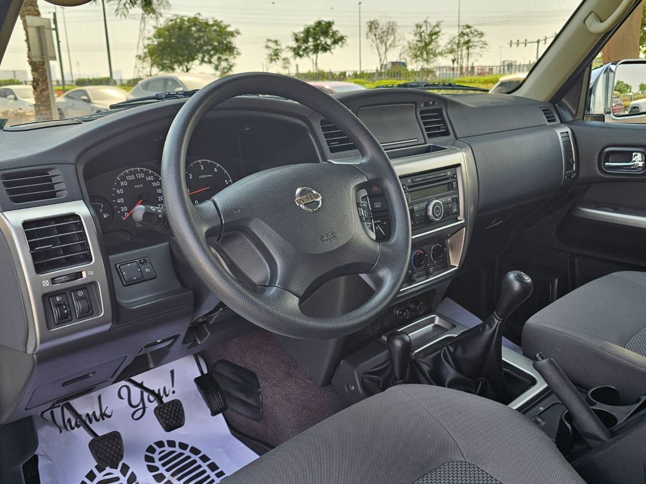 Nissan Patrol Safari GL 4.8L M/T (7 Seater)