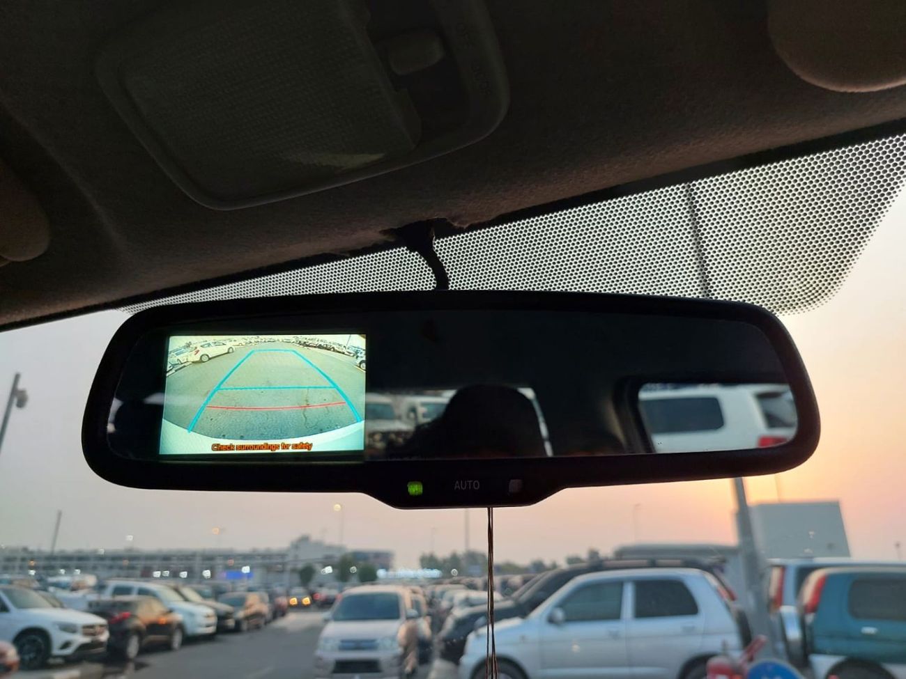 Toyota Hiace TOYOTA HIACE COMMUTER VAN RHD 2016 MODEL 3.0 L DIESEL AUTOMATIC(PM28060)