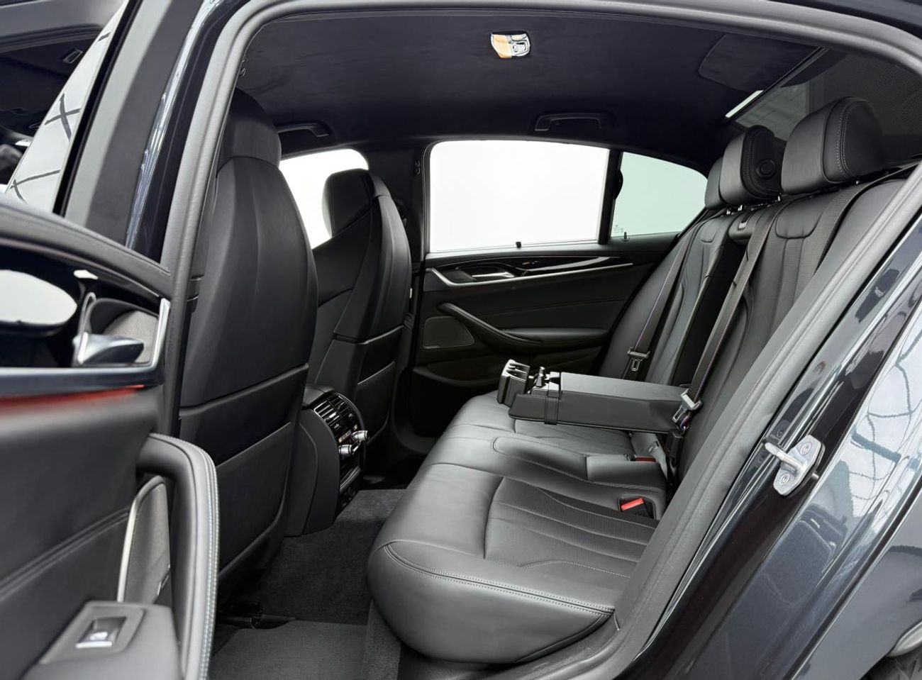 BMW M5 Competition 4.4L (625 HP) 2018 BMW M5 Competition ,Full BMW Service History ,Excellent Condition ,Ja