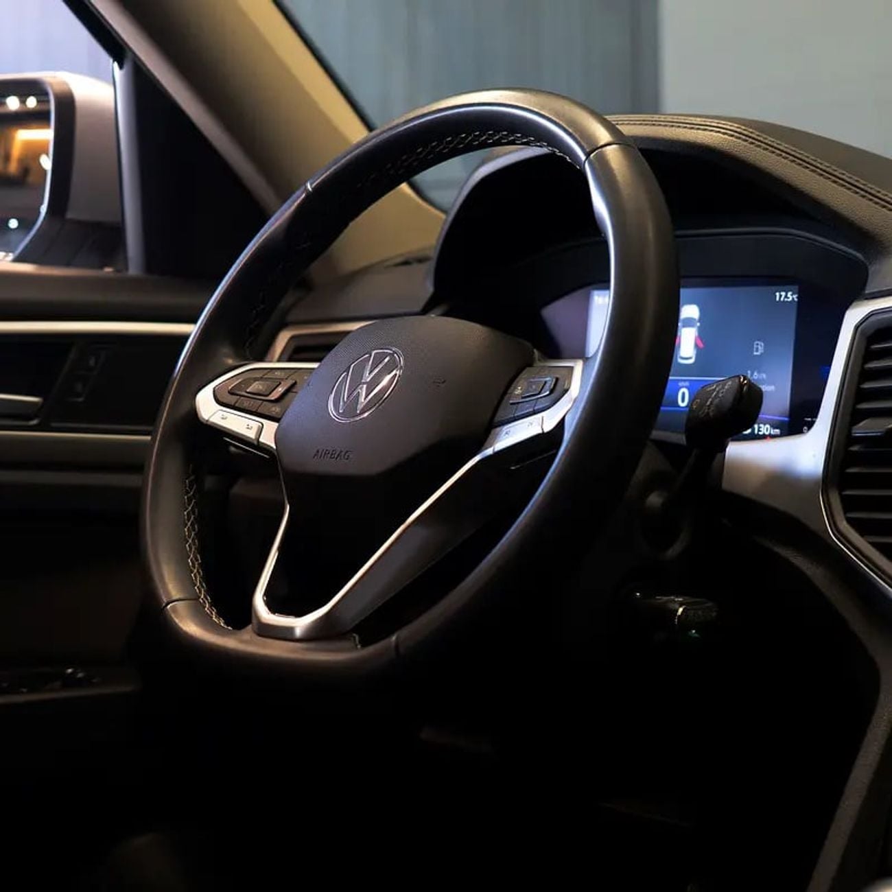 فولكس واجن تيرامونت Trendline 2.0L 1,532 p.m • 0% Downpayment • • 1 Year Warranty