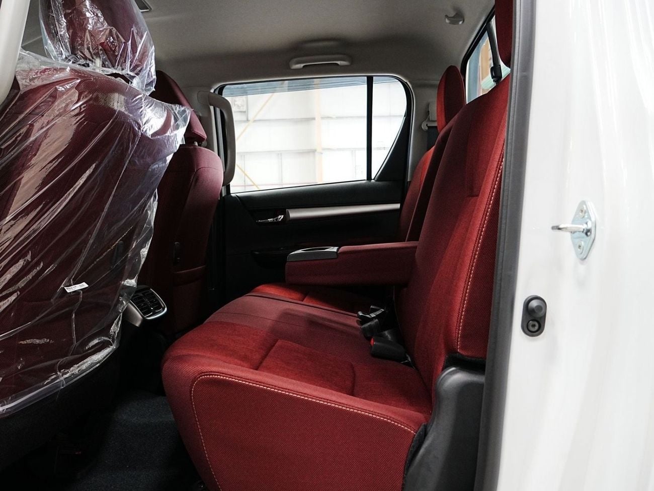 Toyota Hilux SR5 2.7 Automatic Full option 2026