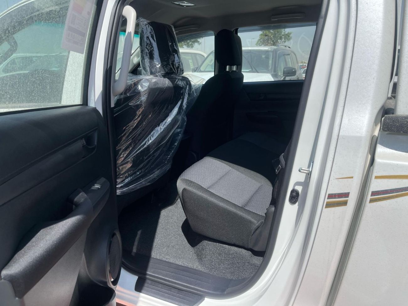 Toyota Hilux TOYOTA HILUX 2.7L AT 2025 BASIC