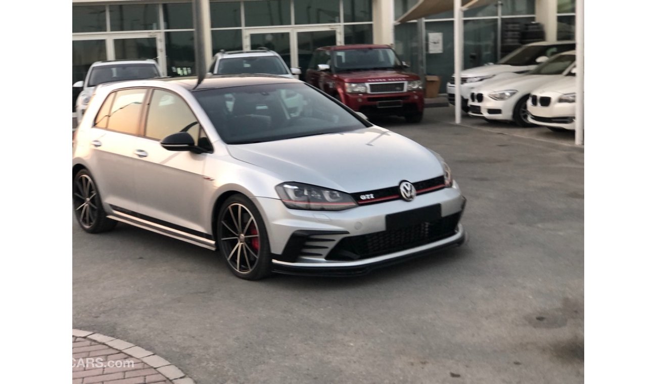 Volkswagen Golf GTI club sport model 2016 GCC car prefect condition full option