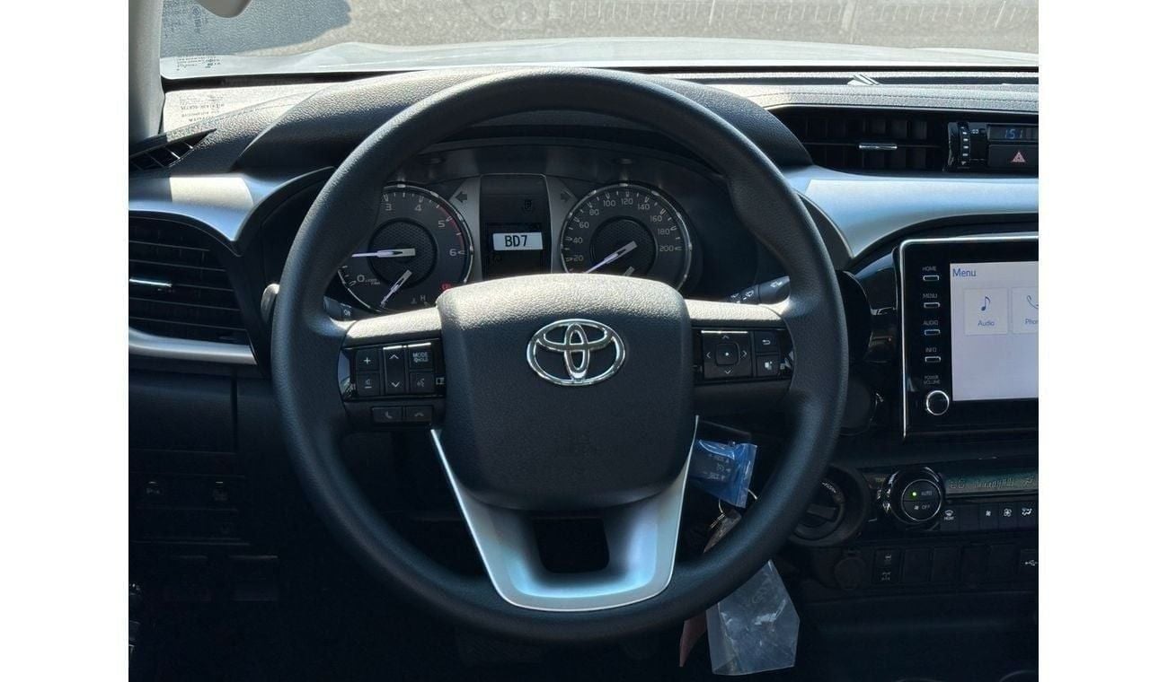 Toyota Hilux DC 2.4L DIESEL AUTOMATIC