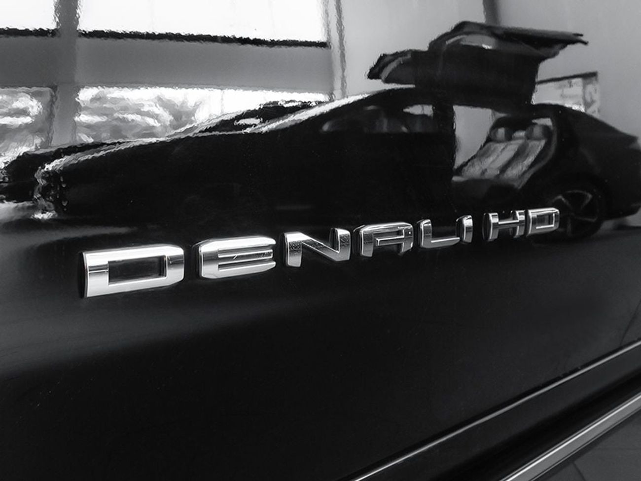 GMC Sierra 2024 GMC Sierra Denali HD 2500 6.6L V8 / GMC Warranty & Service Contract