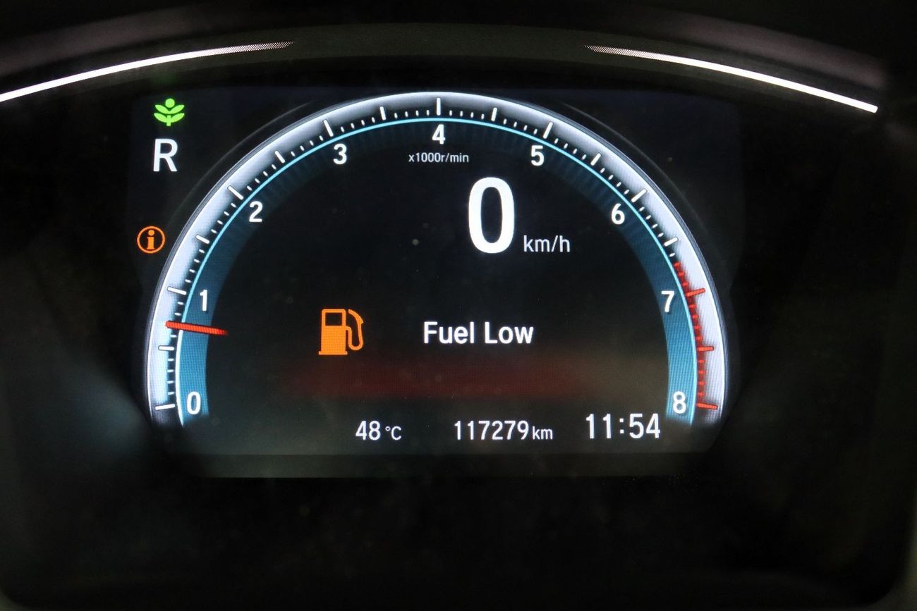 Honda Civic DX ACCIDENTS FREE - GCC - SUNROOF - PERFECT CONDITION INSIDE OUT