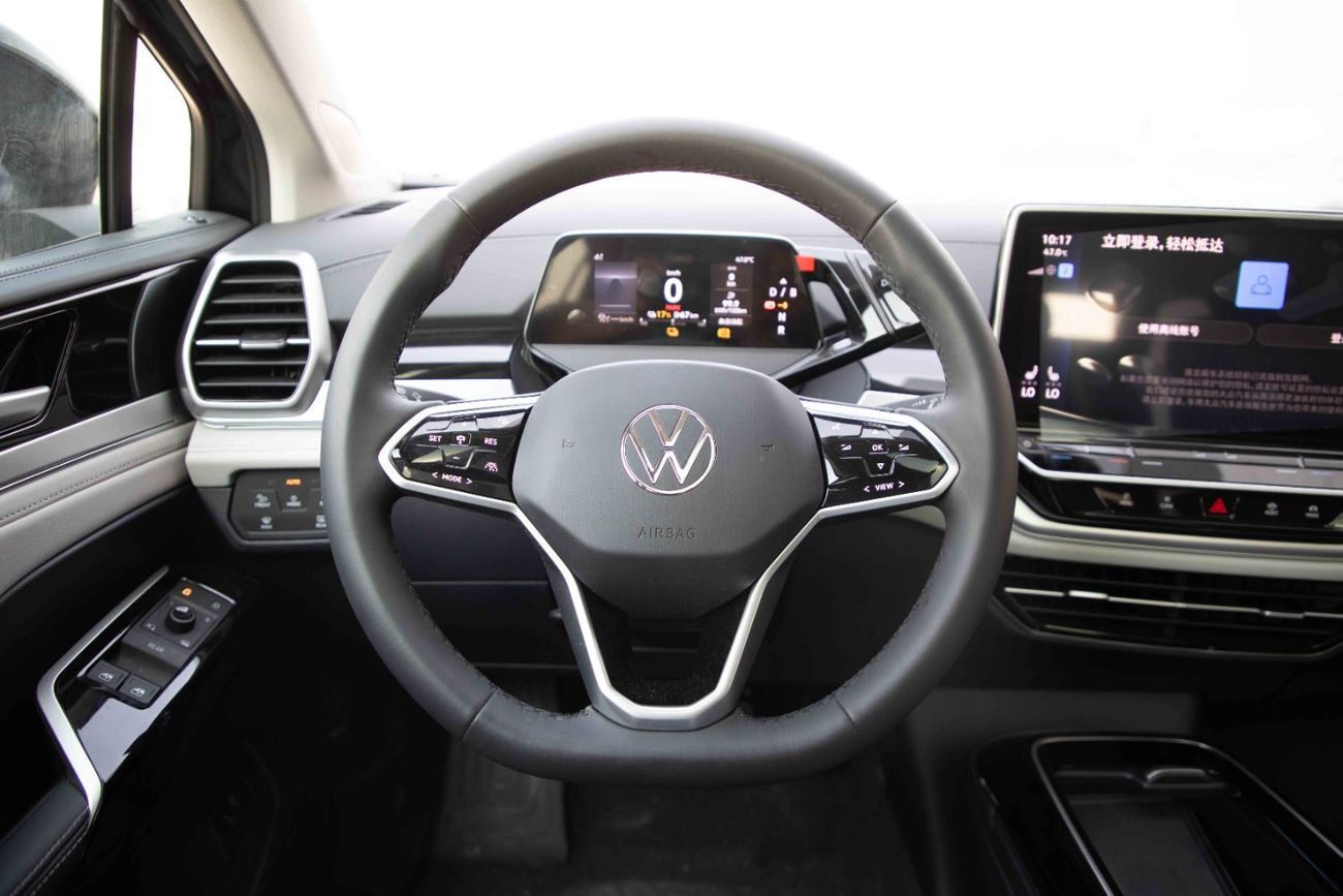 فولكس واجن ID.6 2024 Volkswagen ID6 Crozz Pro - Blue Inside Black | Export Only