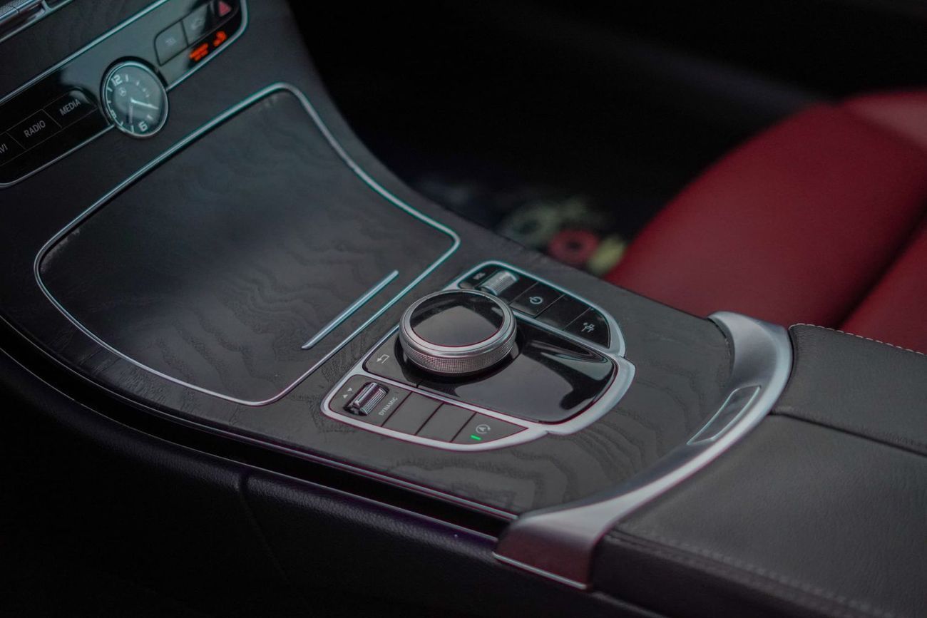 مرسيدس بنز C 300 كوبيه