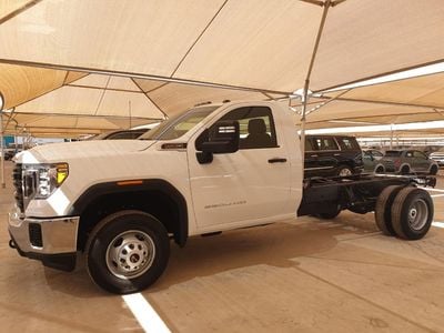 GMC Sierra 6.7 V8 PETROL 159 INCH WHEELBASE