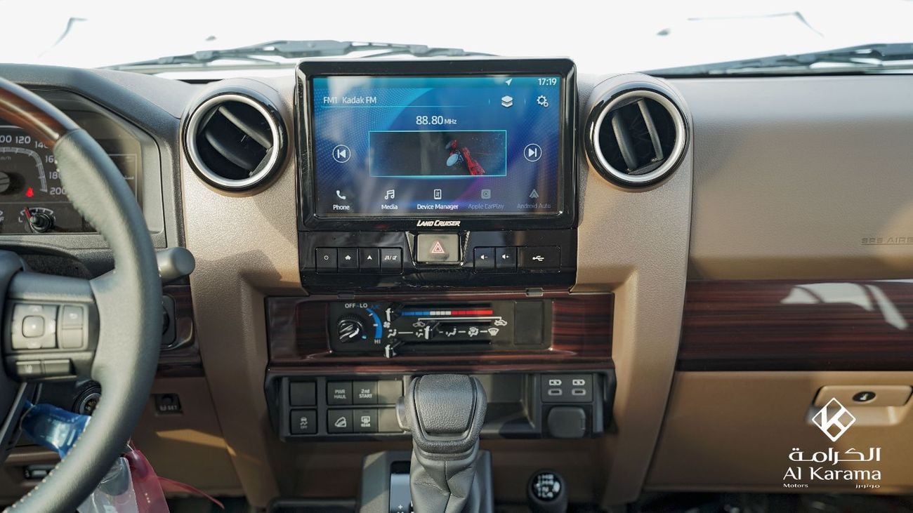Toyota Land Cruiser 70 LC76 LX - GCC Specs 2.8L - Diff Lock | Apple car Play | Cruise Control | LTA