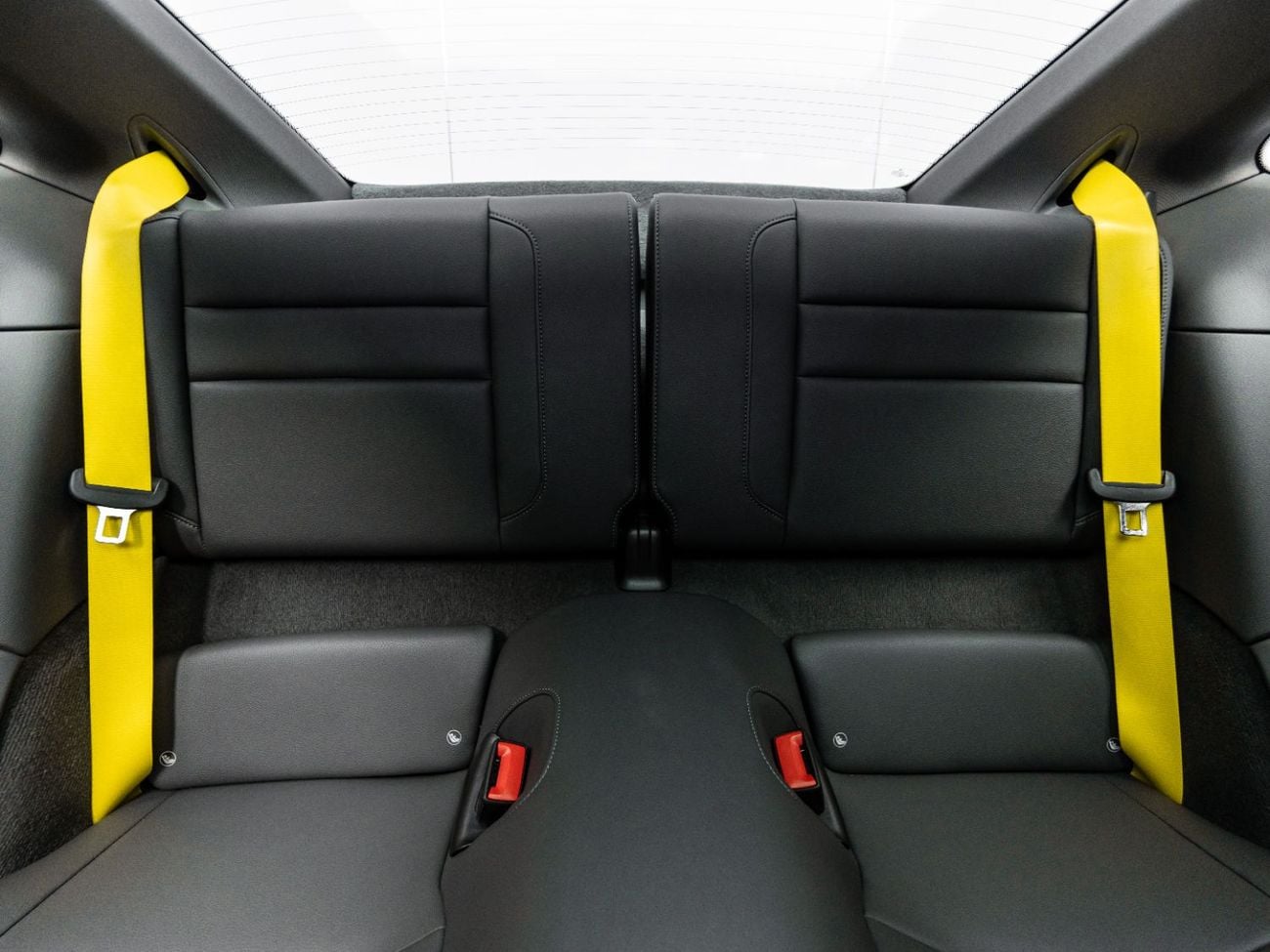 Porsche 911 Carrera 3.0L (444 HP) Coupe Carrera 3.0L (388 HP) Coupe 2024 Porsche 911 Carrera, 3.0 TC F6 RWD, 388