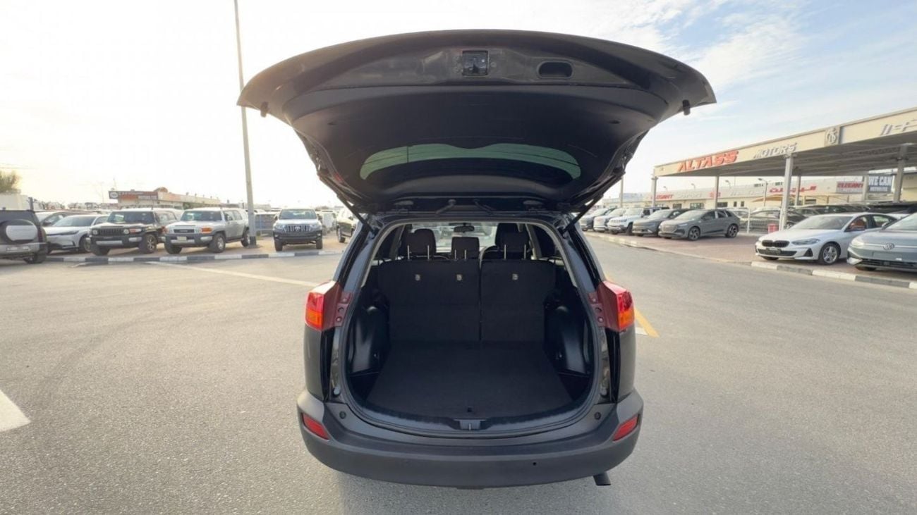 تويوتا راف ٤ -