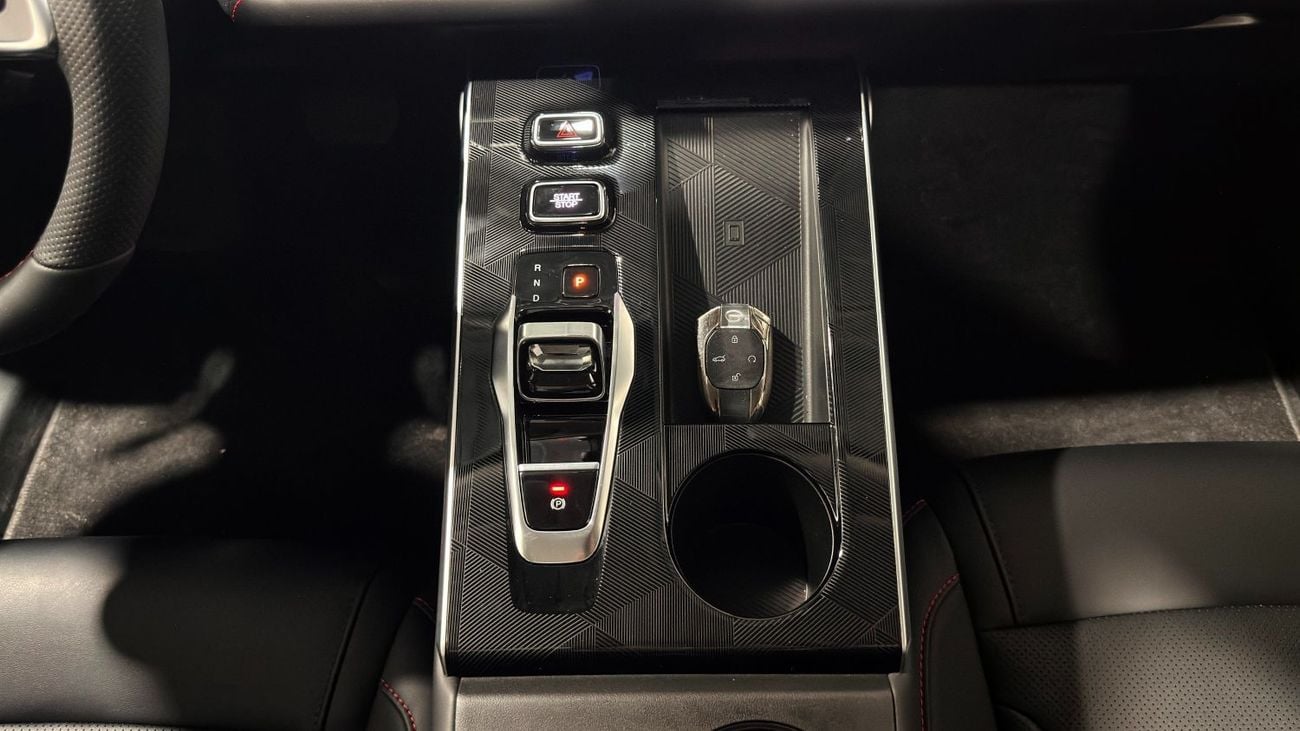 جي إي سي إمكو GL | AED 1,056 / Month | 2025 | Gargash Warranty | Service History