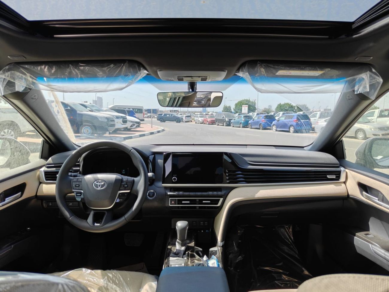 Toyota Camry Toyota Camry LE 2.5L petrol automatic GCC spec FWD