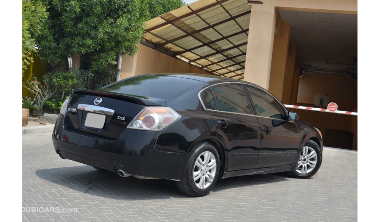 Nissan Altima 2.5S Mid Range Excellent Condition