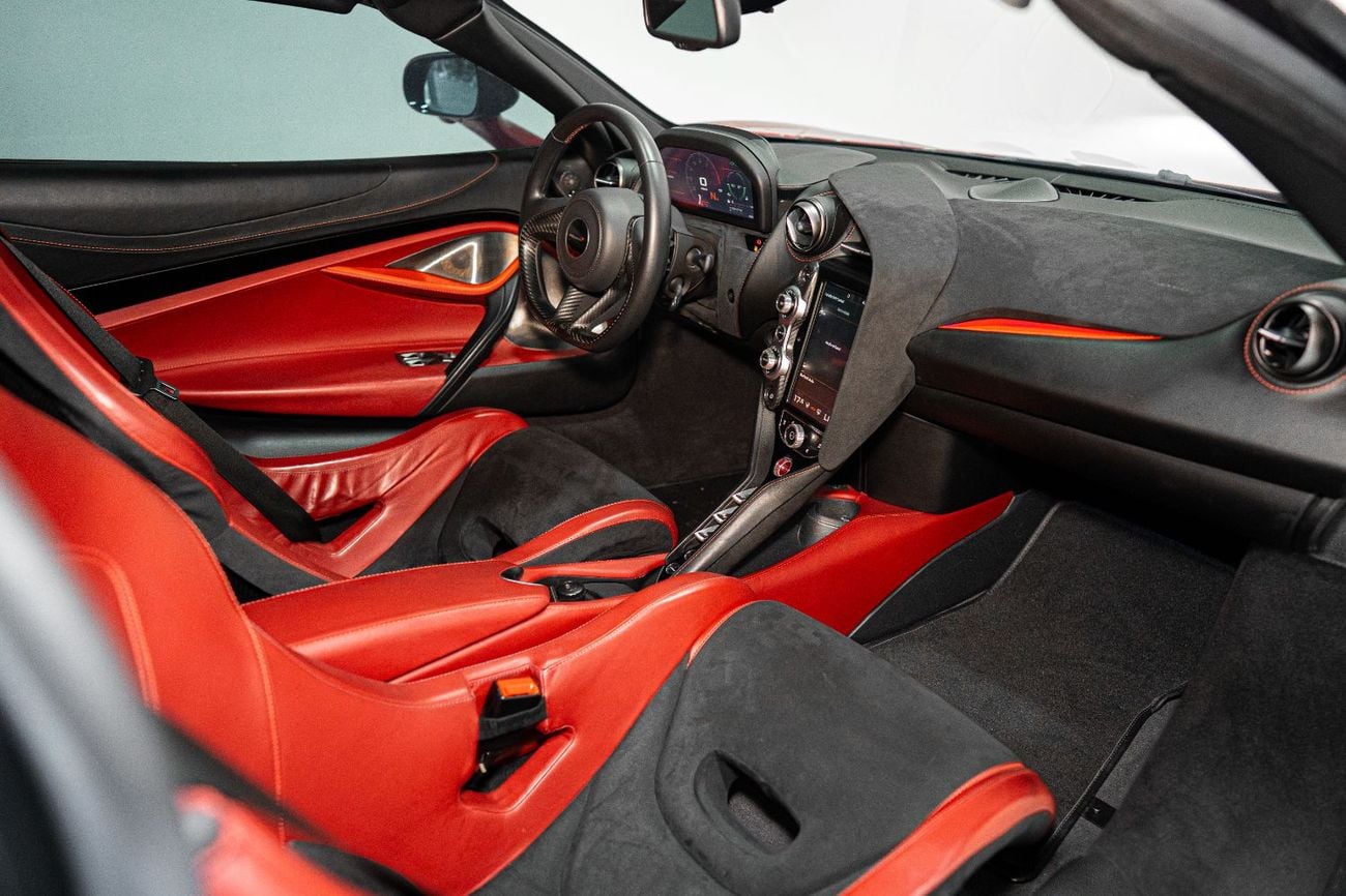 McLaren 720S 2018 MCLAREN 720S | FULL CARBON EXTERIOR | CARBON CERAMIC BRAKING SYSTEM | JAPANESE SPECS