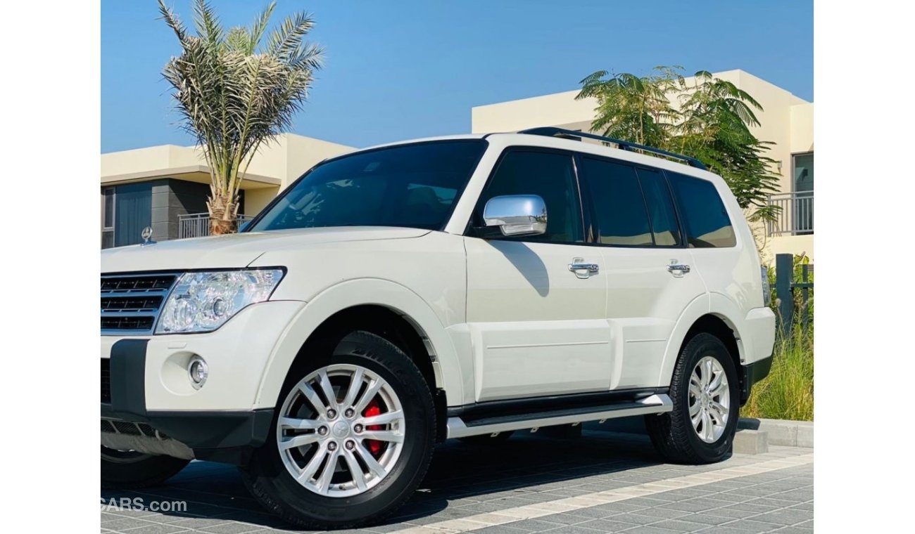 ميتسوبيشي باجيرو GLS|| GCC || 3.8 V6 || Full Option || Very Well Maintained