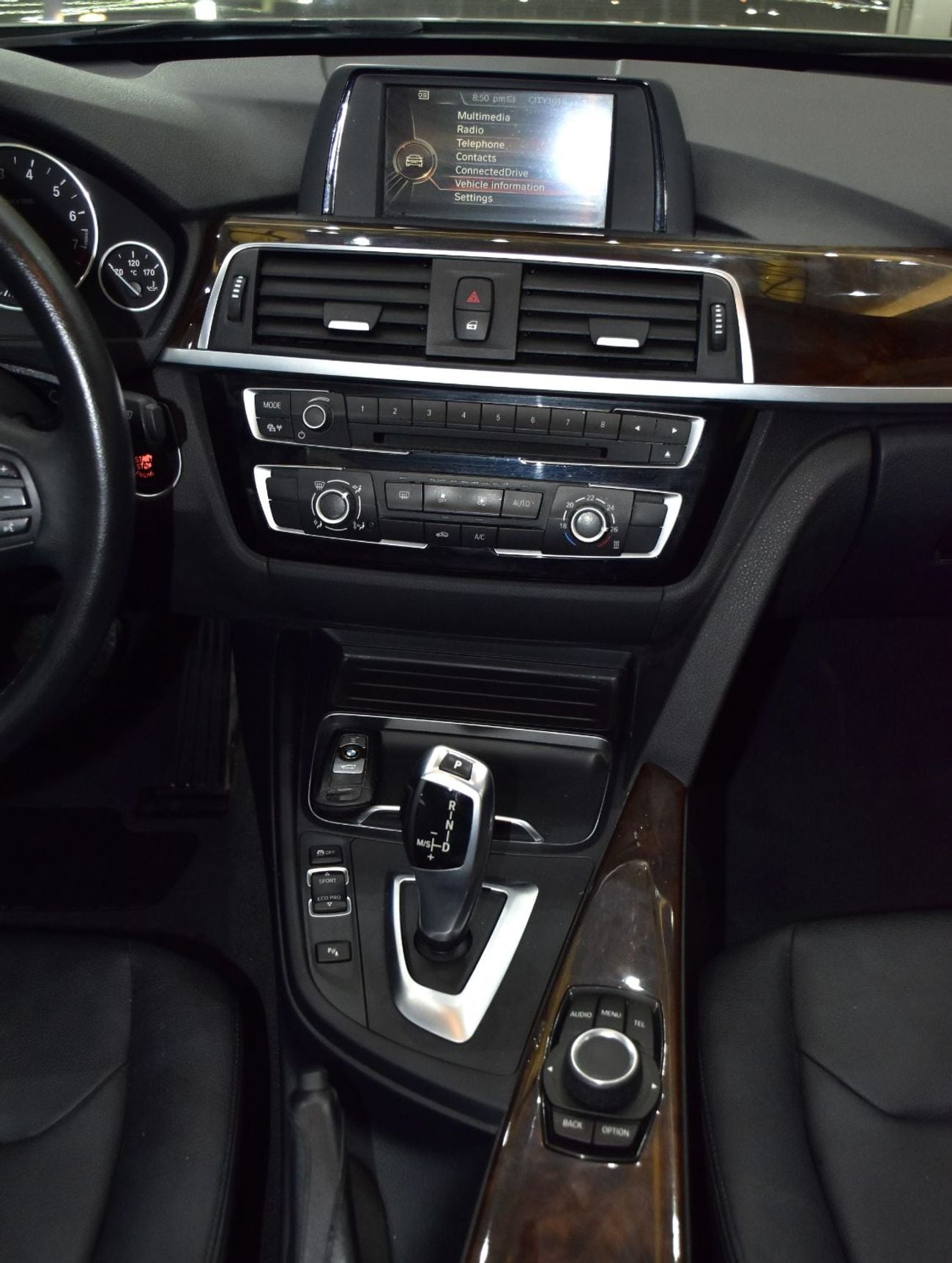 بي أم دبليو 318i EXCELLENT DEAL for our BMW 318i ( 2016 Model ) in Brown Color GCC Specs