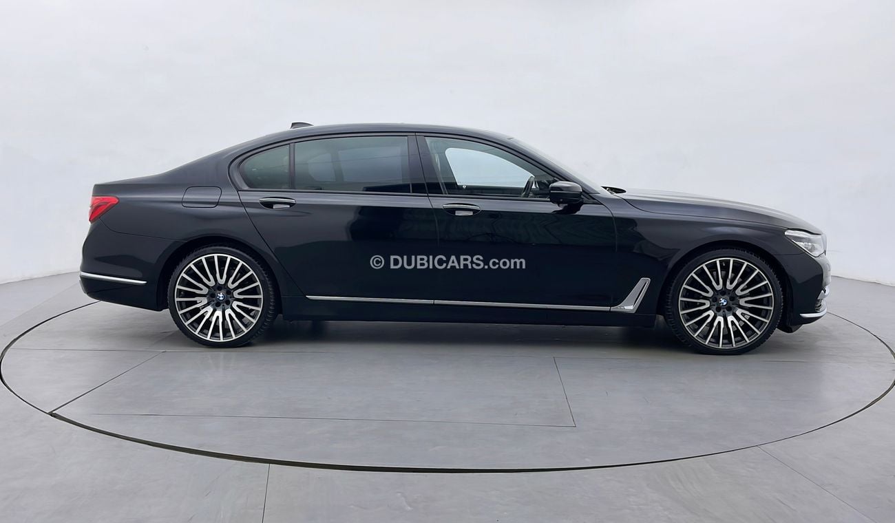 BMW 750Li LUXURY PLUS 4.4 | Under Warranty | Inspected on 150+ parameters