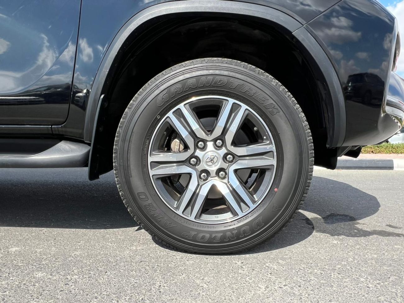 Toyota Fortuner GX2 4X4 2.7L