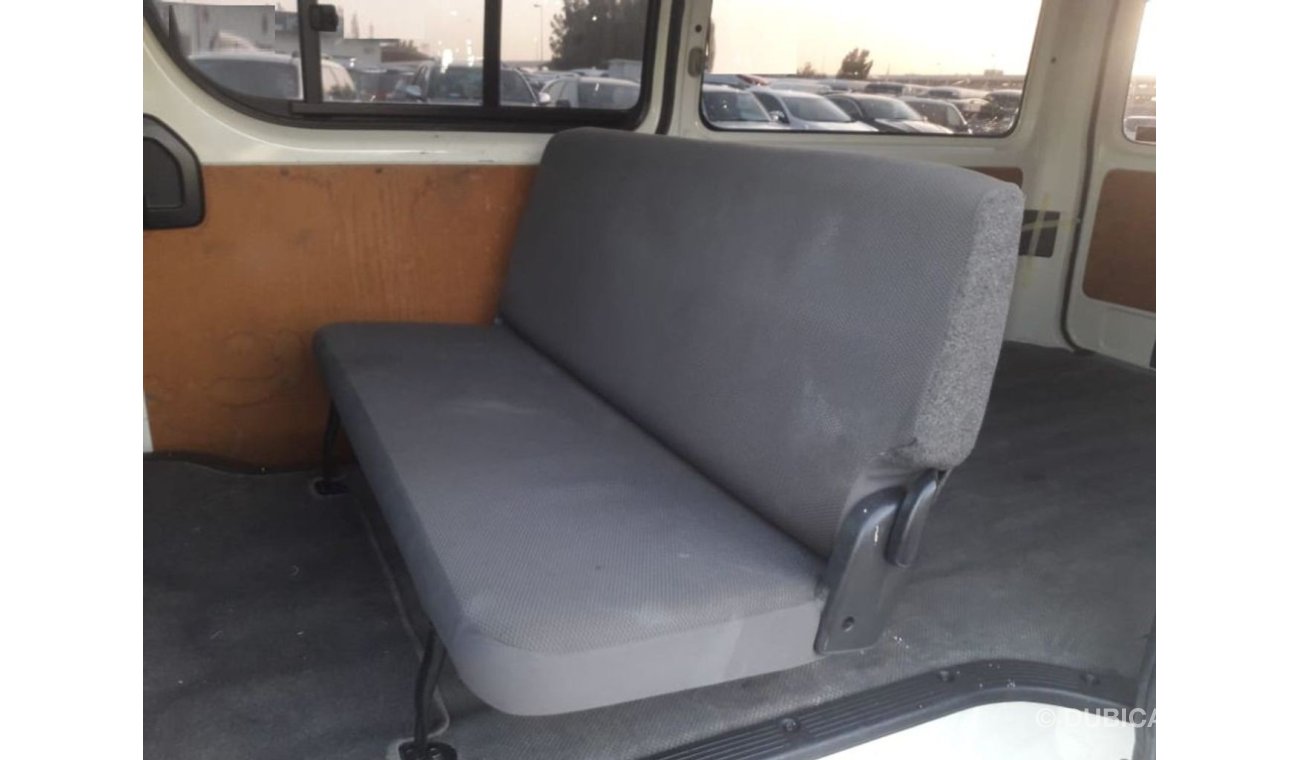 تويوتا هاياس Hiace RIGHT HAND DRIVE (Stock no PM 391 )