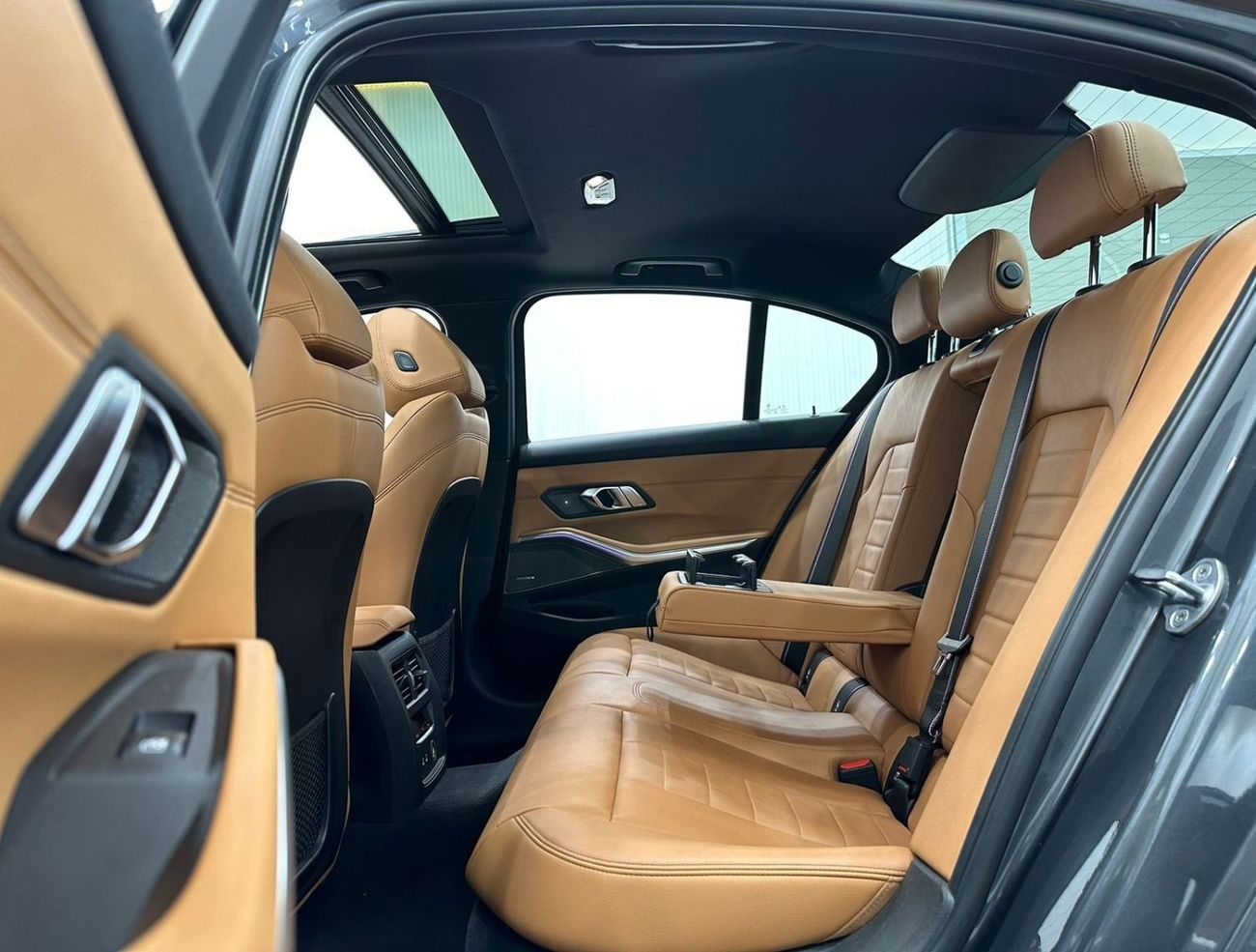 BMW 330i M Sport 2019 BMW 330i M-Sport, June 2024 BMW Warranty + Service Contract, Full Options, GCC